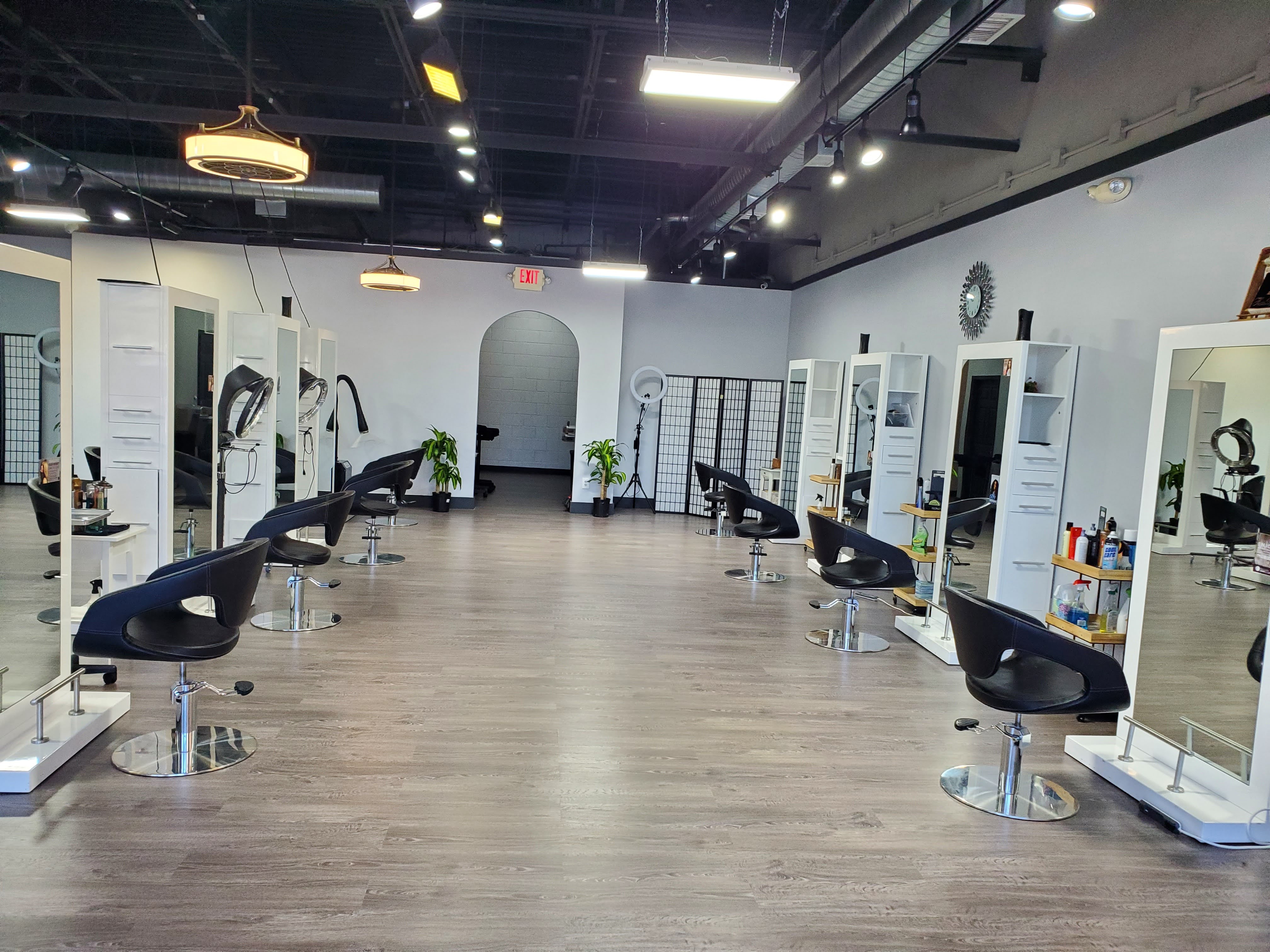 Ozlem Hair Salon and Spa  - Photo 1