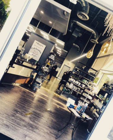 Oliver's Hair Salon - Photo 1